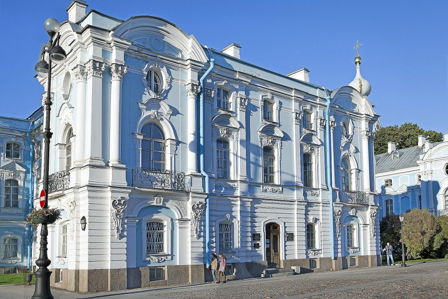 Смольный собор в Петербурге - фото, описание, как добраться
