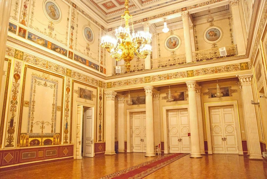 Мариинский дворец в Петербурге