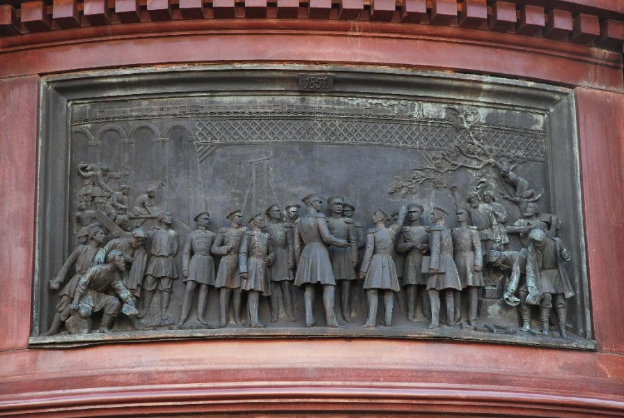 Памятник Николаю I на Исаакиевской площади в Санкт-Петербурге - фото